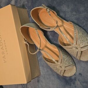 Women's Silver Dress Shoes